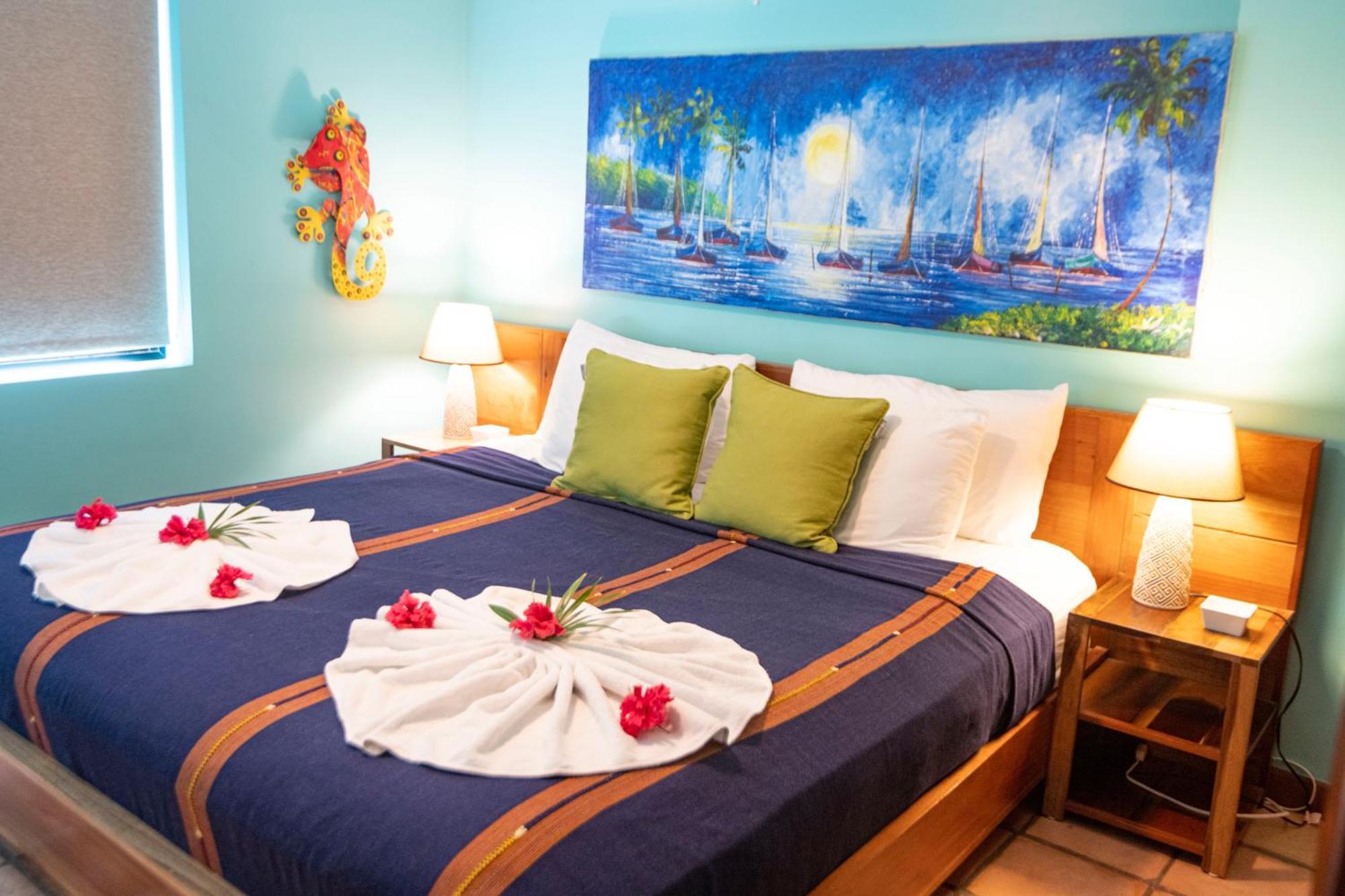 Hotel Isla Bonita Yacht Club San Pedro  Esterno foto