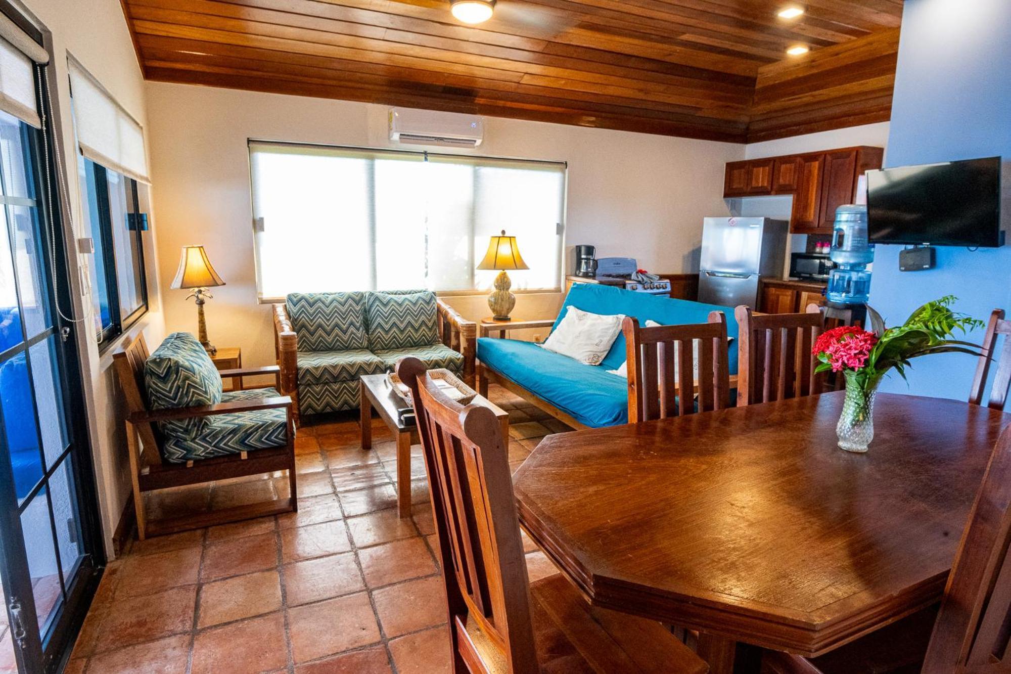 Hotel Isla Bonita Yacht Club San Pedro  Esterno foto